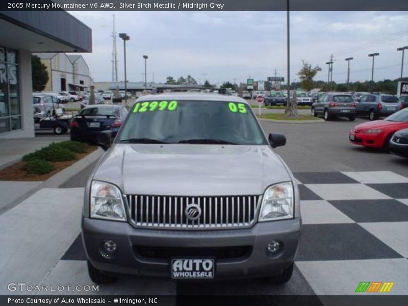 Silver Birch Metallic / Midnight Grey 2005 Mercury Mountaineer V6 AWD