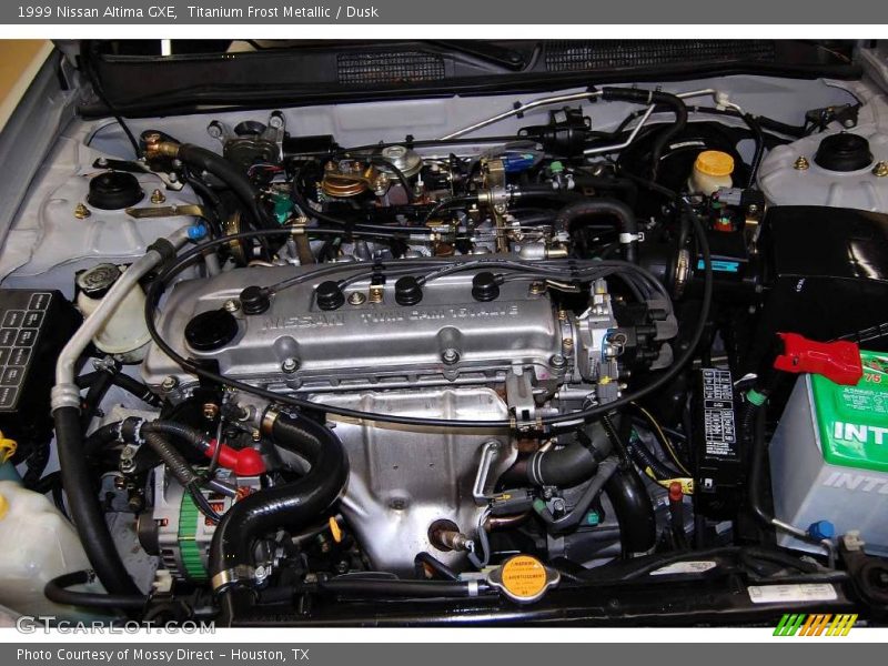 Titanium Frost Metallic / Dusk 1999 Nissan Altima GXE