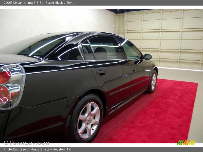 Super Black / Blond 2006 Nissan Altima 3.5 SL
