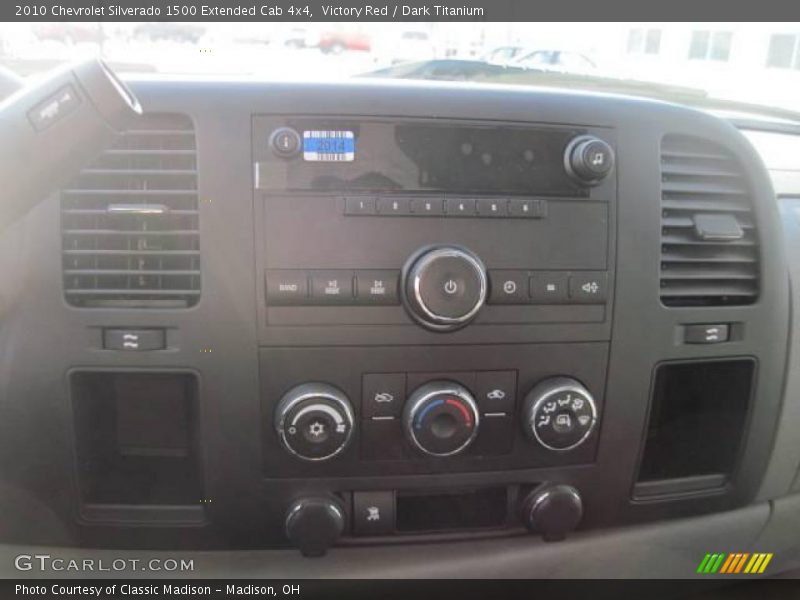 Victory Red / Dark Titanium 2010 Chevrolet Silverado 1500 Extended Cab 4x4