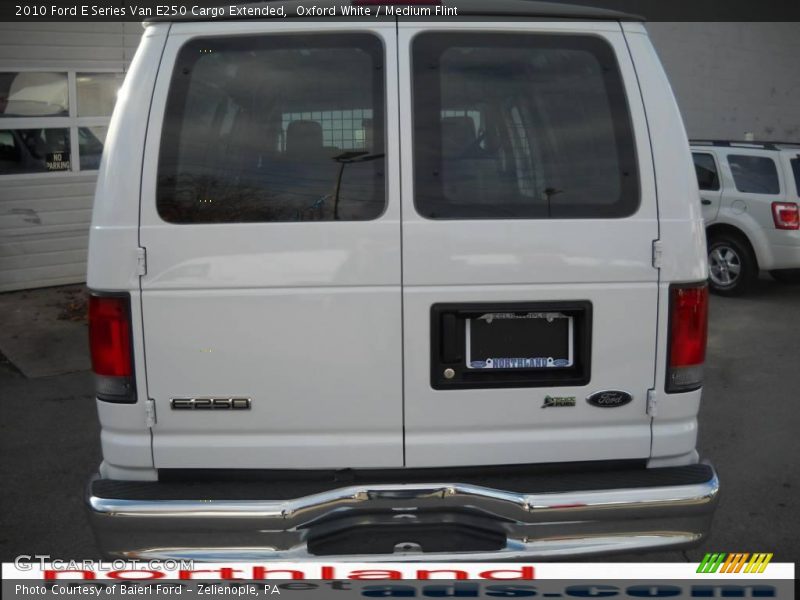 Oxford White / Medium Flint 2010 Ford E Series Van E250 Cargo Extended