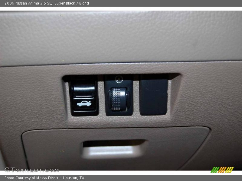 Super Black / Blond 2006 Nissan Altima 3.5 SL
