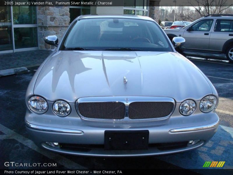 Platinum Silver Metallic / Charcoal 2005 Jaguar XJ Vanden Plas