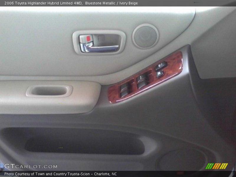 Bluestone Metallic / Ivory Beige 2006 Toyota Highlander Hybrid Limited 4WD