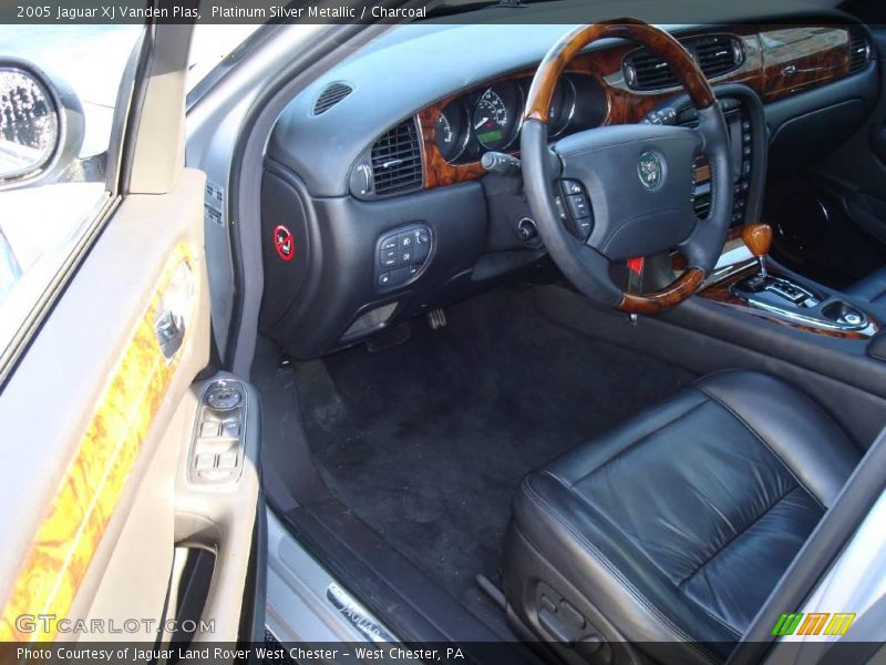 Platinum Silver Metallic / Charcoal 2005 Jaguar XJ Vanden Plas