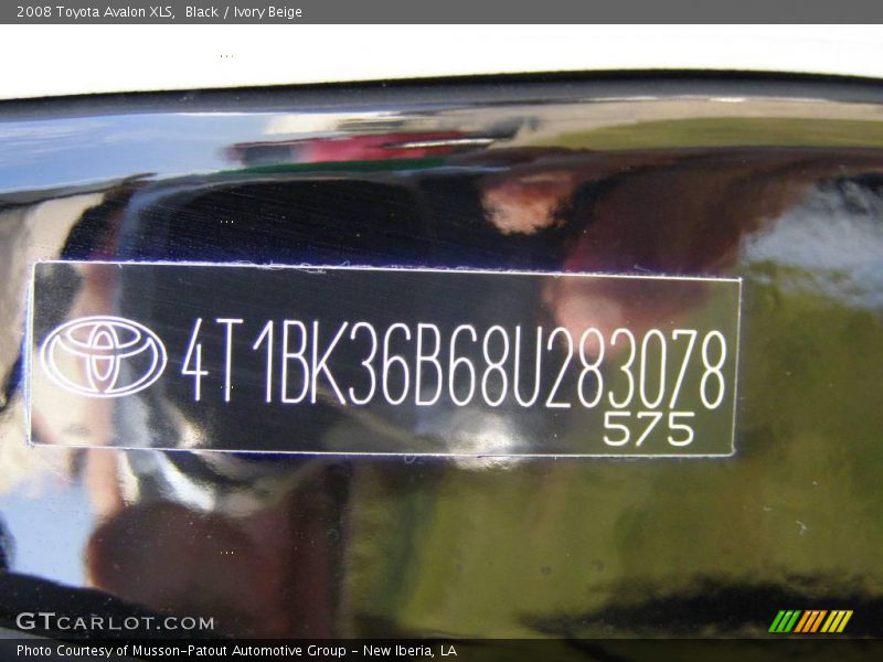 Black / Ivory Beige 2008 Toyota Avalon XLS