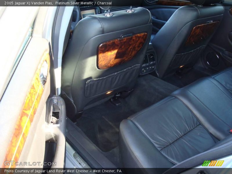 Platinum Silver Metallic / Charcoal 2005 Jaguar XJ Vanden Plas