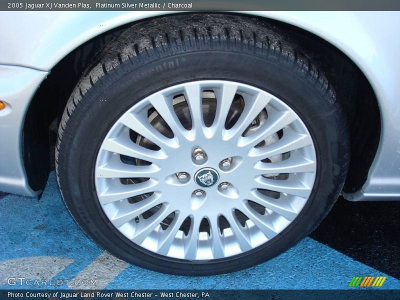 Platinum Silver Metallic / Charcoal 2005 Jaguar XJ Vanden Plas