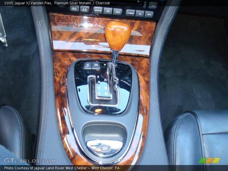 Platinum Silver Metallic / Charcoal 2005 Jaguar XJ Vanden Plas