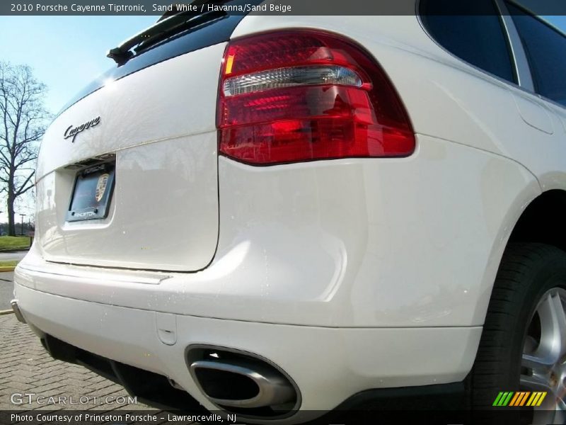 Sand White / Havanna/Sand Beige 2010 Porsche Cayenne Tiptronic