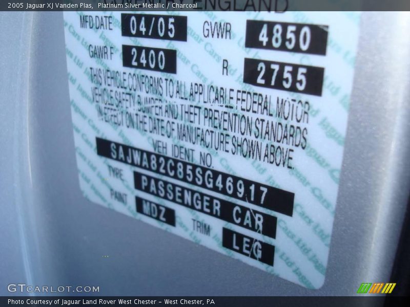 Platinum Silver Metallic / Charcoal 2005 Jaguar XJ Vanden Plas