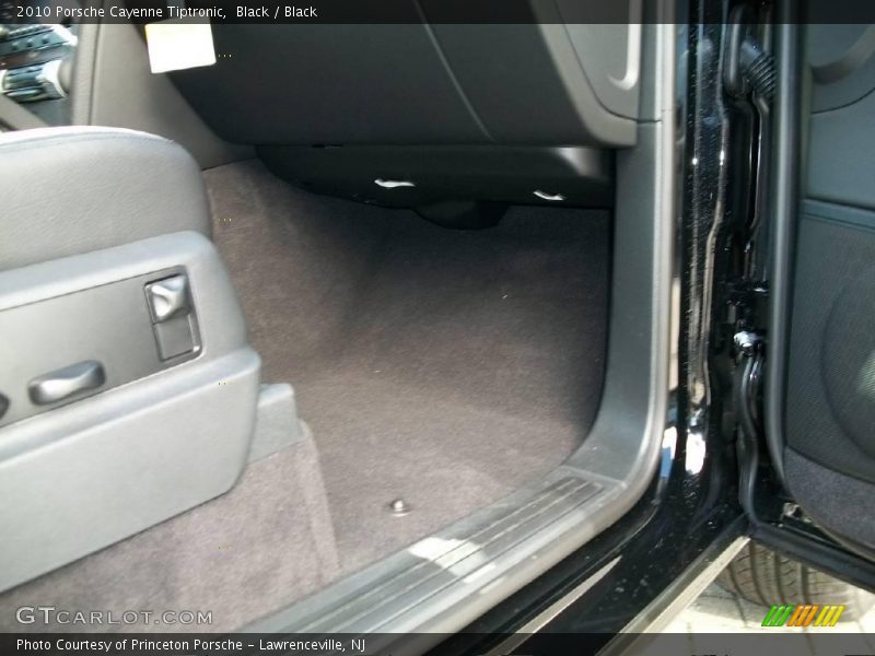 Black / Black 2010 Porsche Cayenne Tiptronic