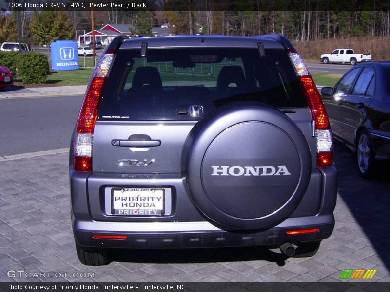 Pewter Pearl / Black 2006 Honda CR-V SE 4WD