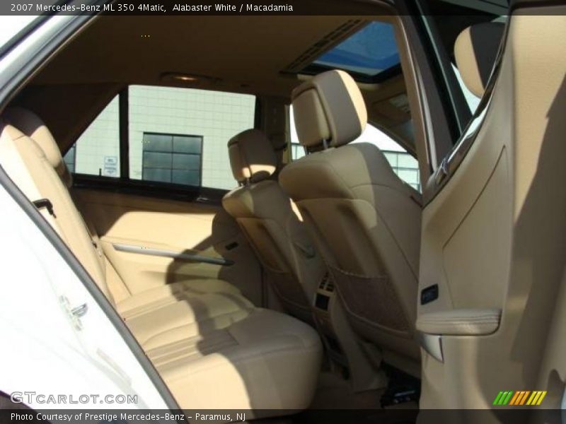 Alabaster White / Macadamia 2007 Mercedes-Benz ML 350 4Matic