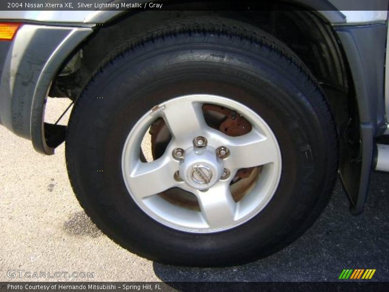 Silver Lightning Metallic / Gray 2004 Nissan Xterra XE