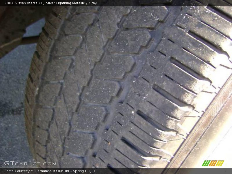 Silver Lightning Metallic / Gray 2004 Nissan Xterra XE