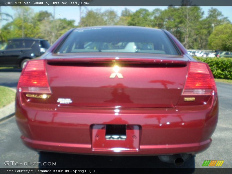 Ultra Red Pearl / Gray 2005 Mitsubishi Galant ES