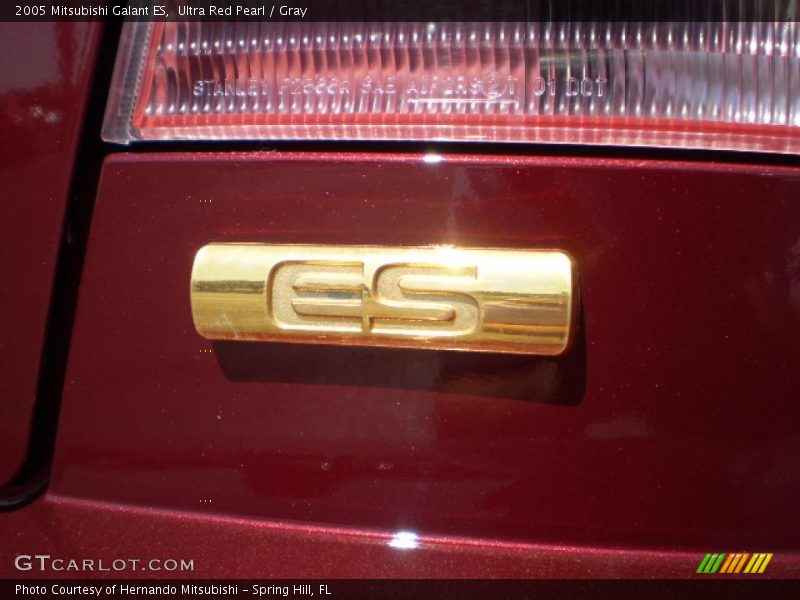 Ultra Red Pearl / Gray 2005 Mitsubishi Galant ES