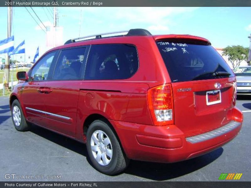 Cranberry Red / Beige 2007 Hyundai Entourage GLS