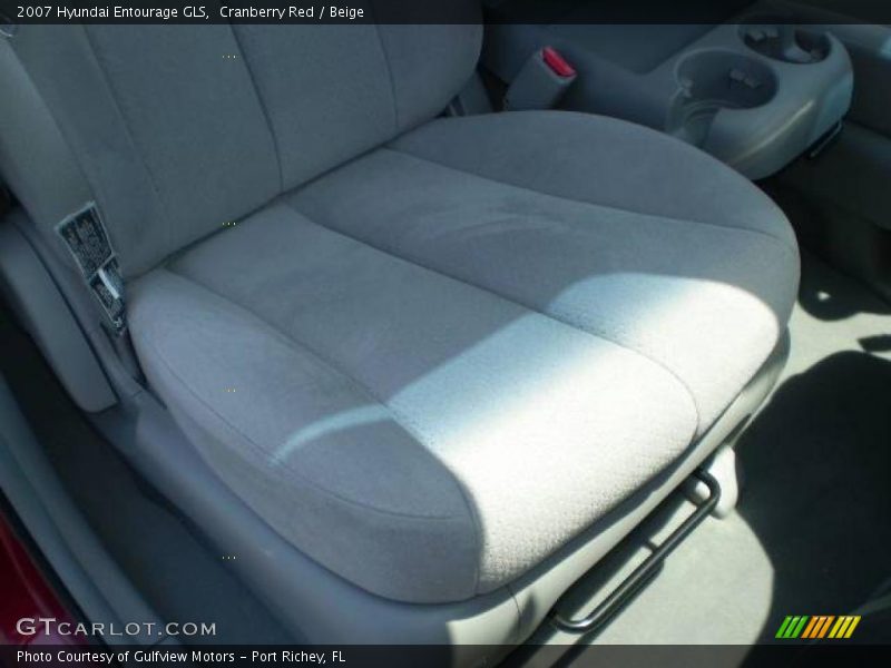 Cranberry Red / Beige 2007 Hyundai Entourage GLS