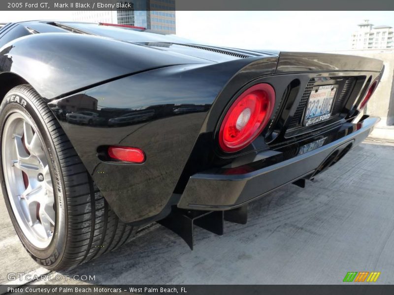 Mark II Black / Ebony Black 2005 Ford GT