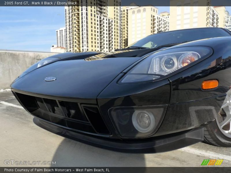 Mark II Black / Ebony Black 2005 Ford GT