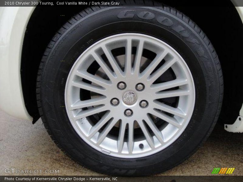 Cool Vanilla White / Dark Slate Gray 2010 Chrysler 300 Touring