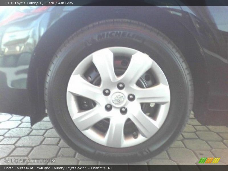 Black / Ash Gray 2010 Toyota Camry LE
