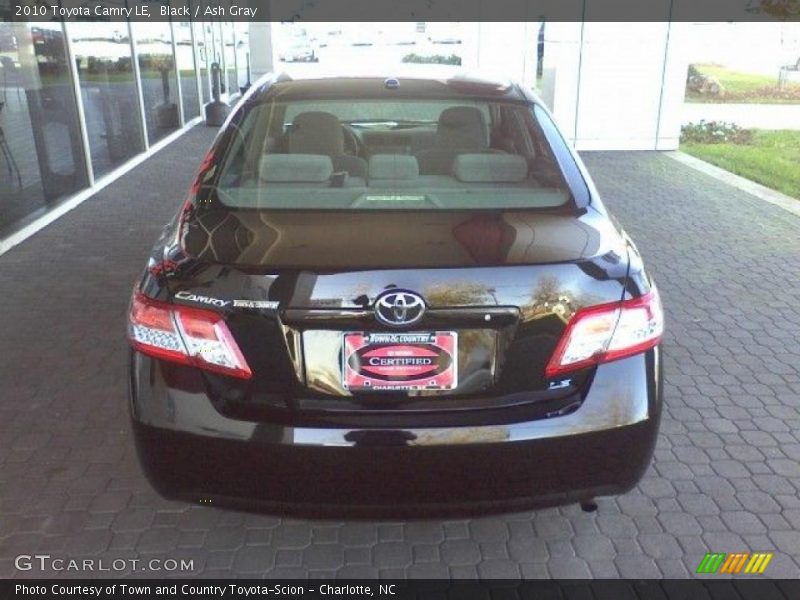 Black / Ash Gray 2010 Toyota Camry LE
