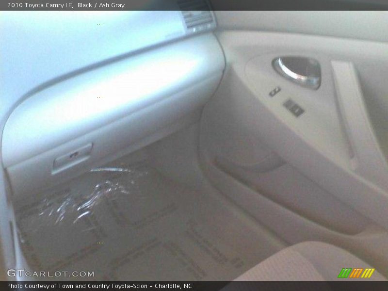 Black / Ash Gray 2010 Toyota Camry LE