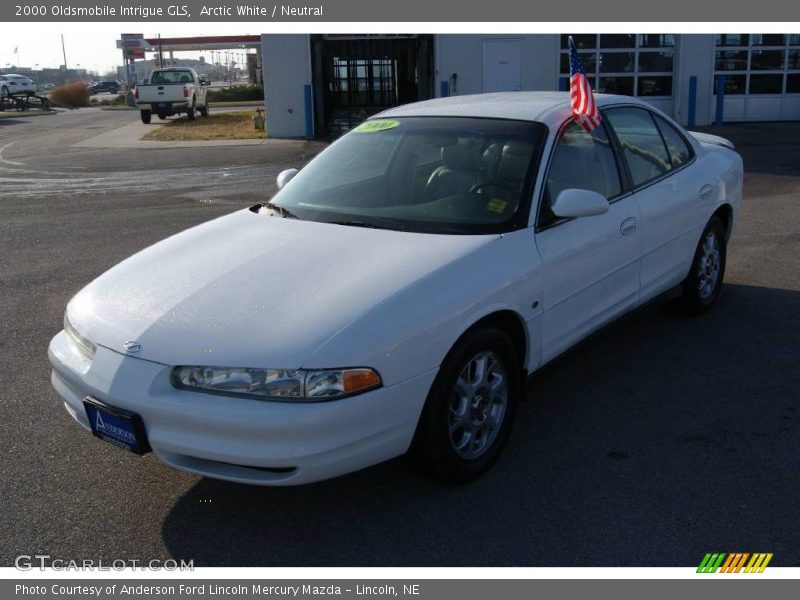 Arctic White / Neutral 2000 Oldsmobile Intrigue GLS