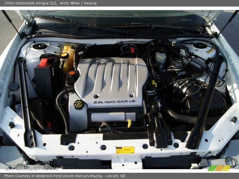 Arctic White / Neutral 2000 Oldsmobile Intrigue GLS