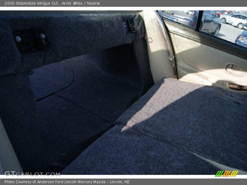 Arctic White / Neutral 2000 Oldsmobile Intrigue GLS