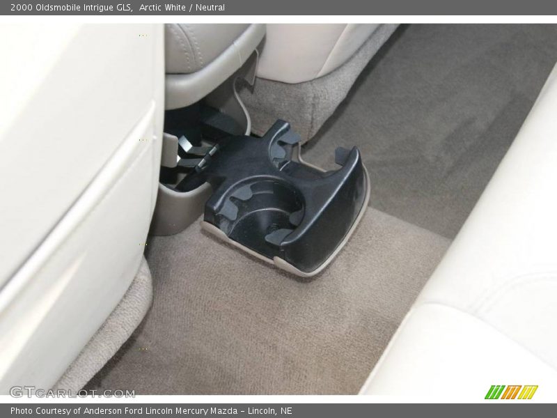 Arctic White / Neutral 2000 Oldsmobile Intrigue GLS