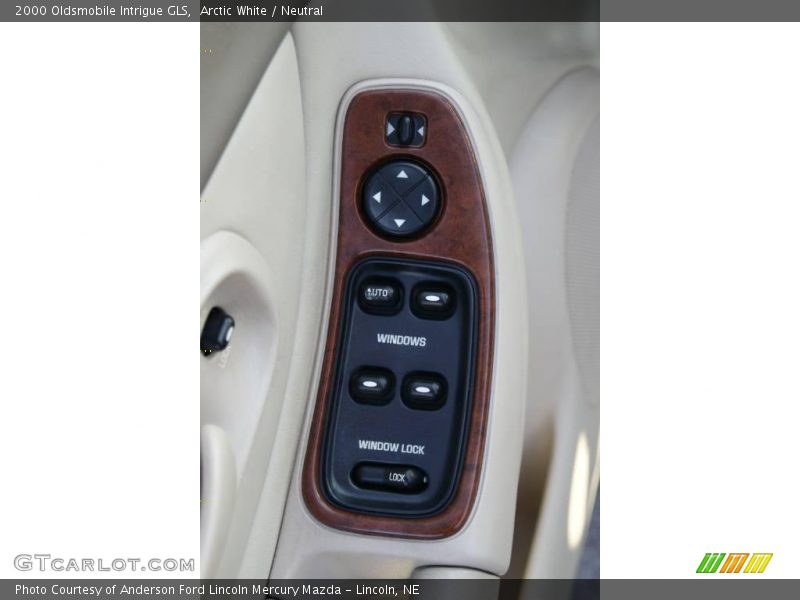 Arctic White / Neutral 2000 Oldsmobile Intrigue GLS