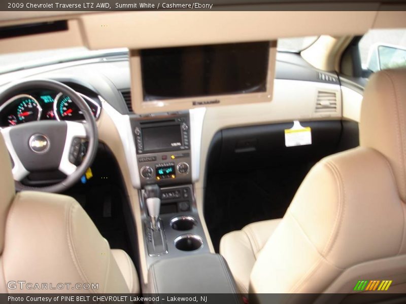 Summit White / Cashmere/Ebony 2009 Chevrolet Traverse LTZ AWD