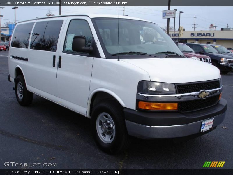 Summit White / Neutral 2009 Chevrolet Express LS 3500 Passenger Van