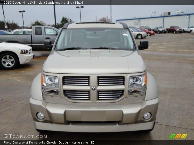 Light Sandstone Metallic / Khaki 2010 Dodge Nitro SXT