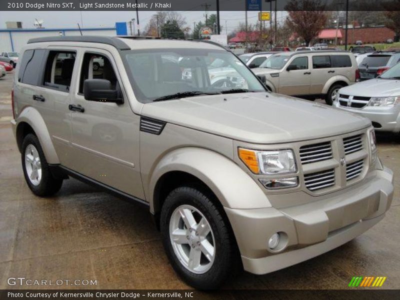 Light Sandstone Metallic / Khaki 2010 Dodge Nitro SXT