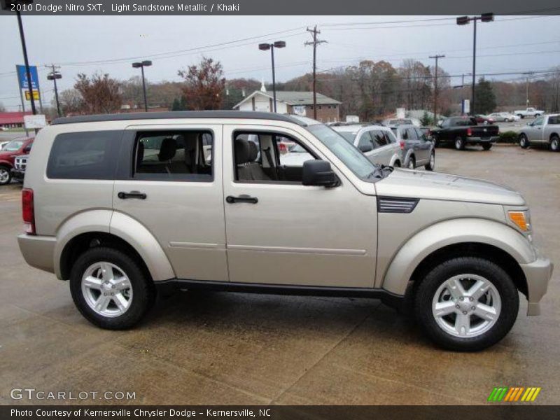 Light Sandstone Metallic / Khaki 2010 Dodge Nitro SXT