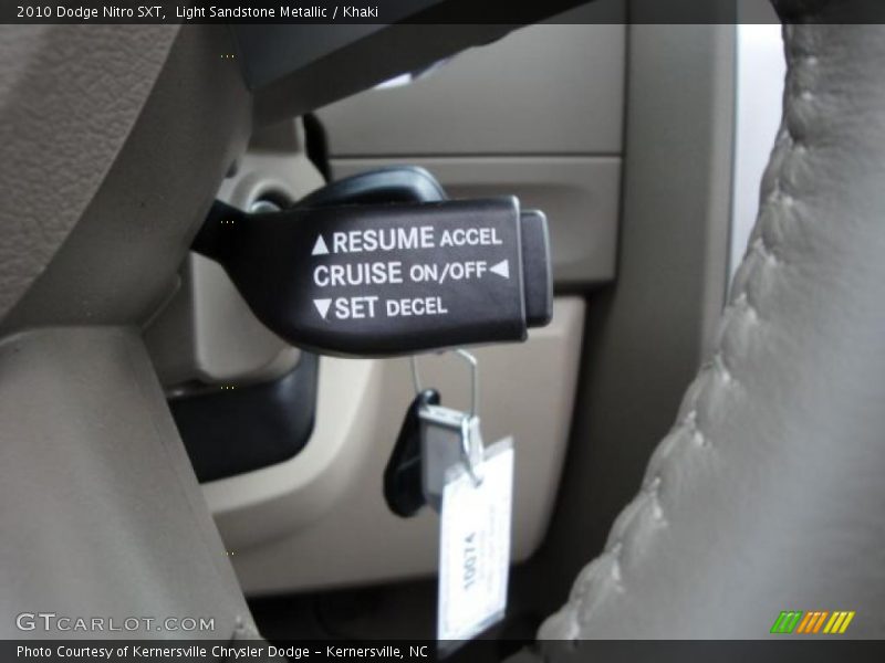 Light Sandstone Metallic / Khaki 2010 Dodge Nitro SXT