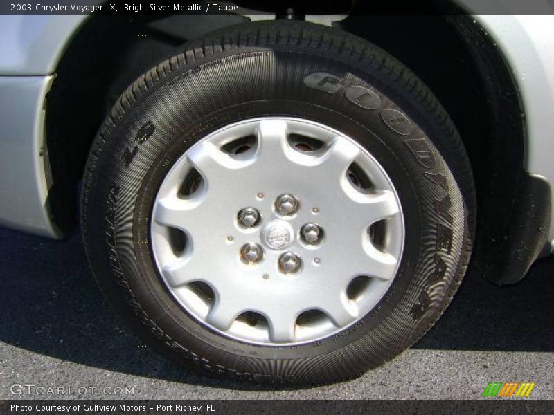 Bright Silver Metallic / Taupe 2003 Chrysler Voyager LX