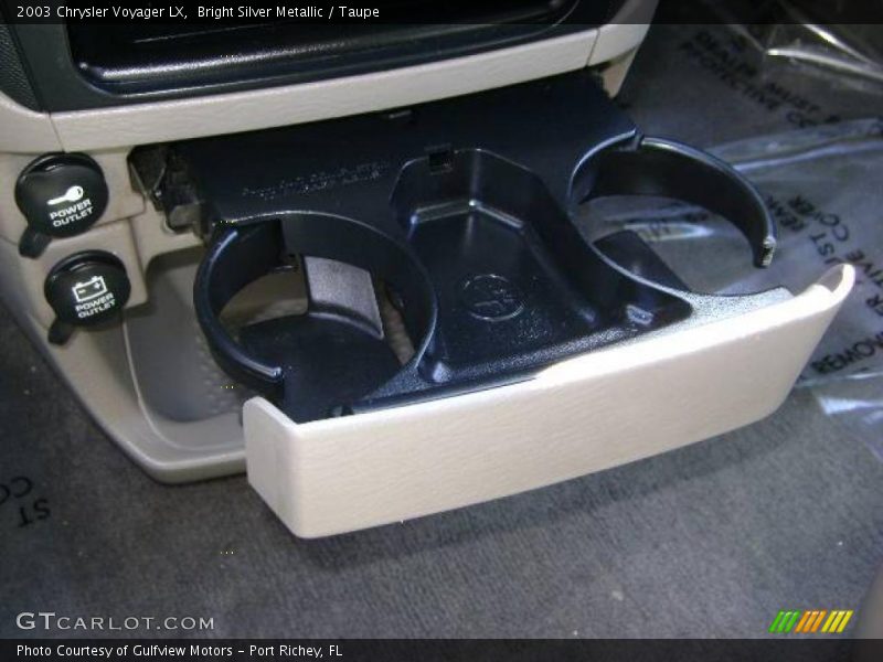 Bright Silver Metallic / Taupe 2003 Chrysler Voyager LX