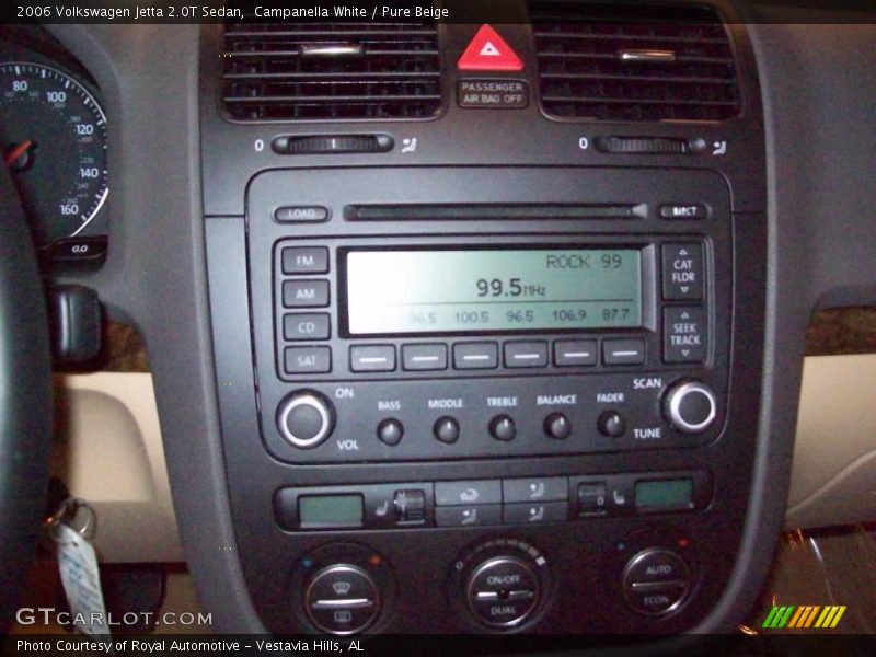 Campanella White / Pure Beige 2006 Volkswagen Jetta 2.0T Sedan