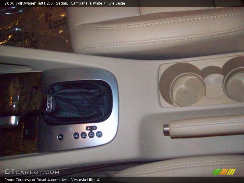 Campanella White / Pure Beige 2006 Volkswagen Jetta 2.0T Sedan