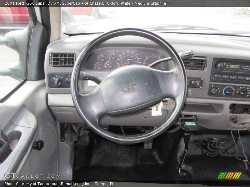 Oxford White / Medium Graphite 2001 Ford F350 Super Duty XL SuperCab 4x4 Chassis
