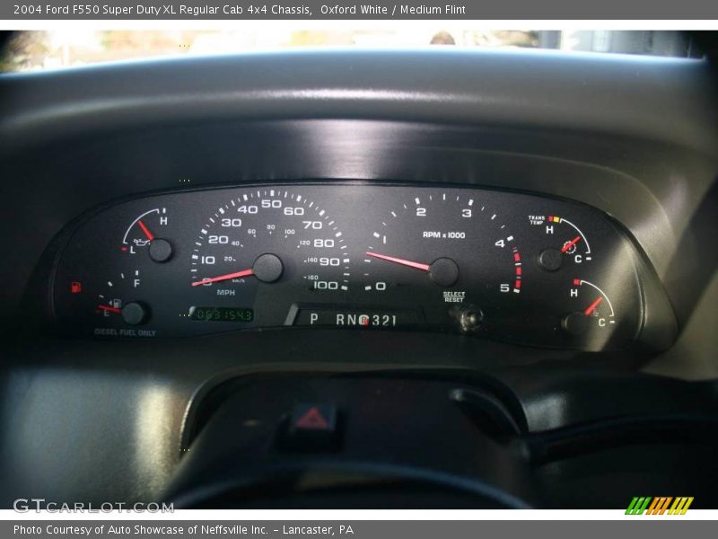 Oxford White / Medium Flint 2004 Ford F550 Super Duty XL Regular Cab 4x4 Chassis