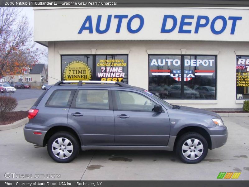 Graphite Gray Pearl / Charcoal 2006 Mitsubishi Outlander LS