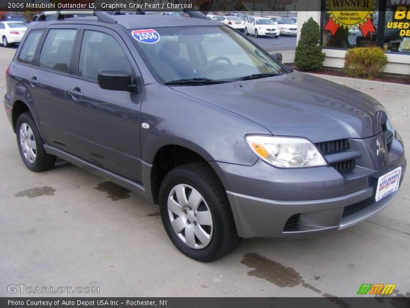 Graphite Gray Pearl / Charcoal 2006 Mitsubishi Outlander LS