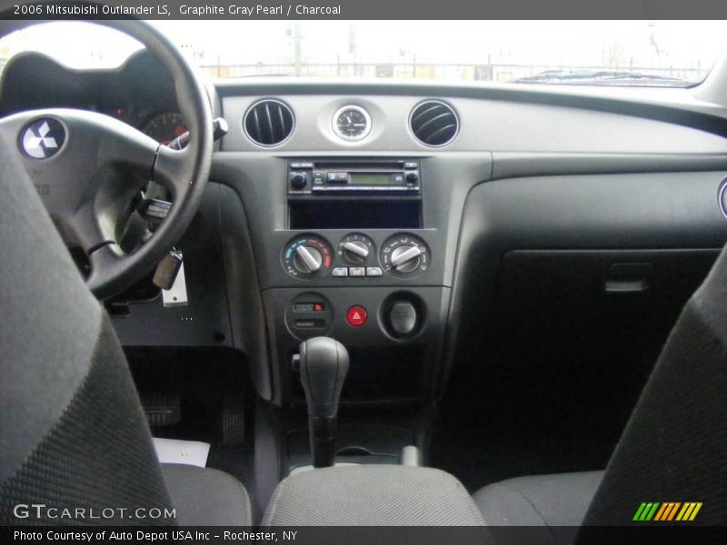 Graphite Gray Pearl / Charcoal 2006 Mitsubishi Outlander LS